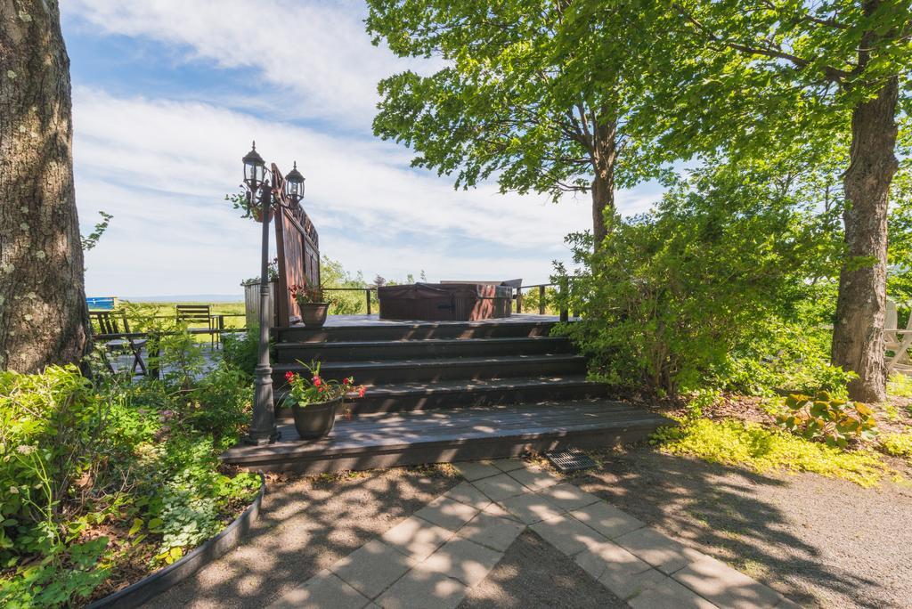 Auberge La Courtepointe Petite-Riviere-Saint-Francois Exteriör bild