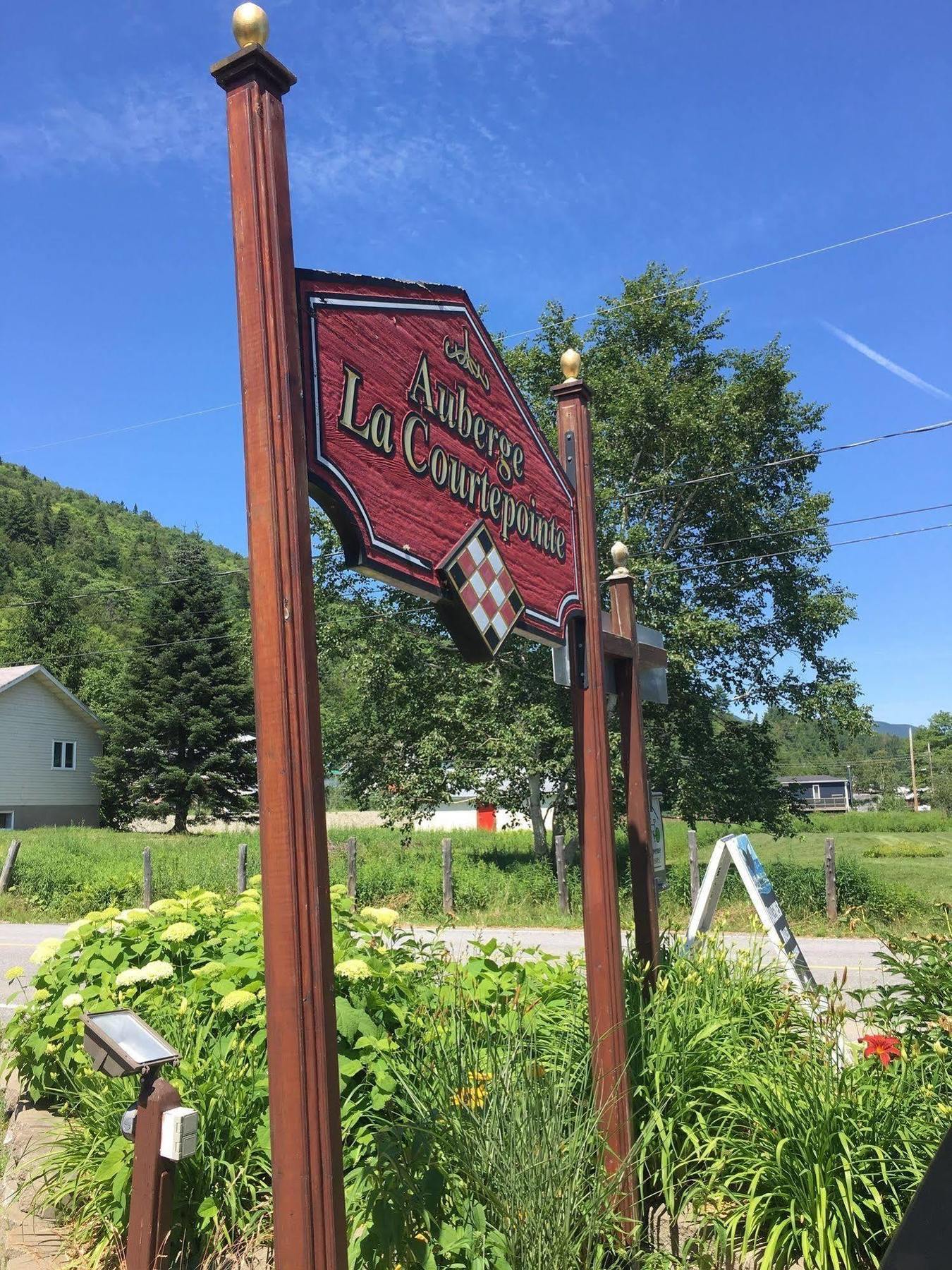 Auberge La Courtepointe Petite-Riviere-Saint-Francois Exteriör bild