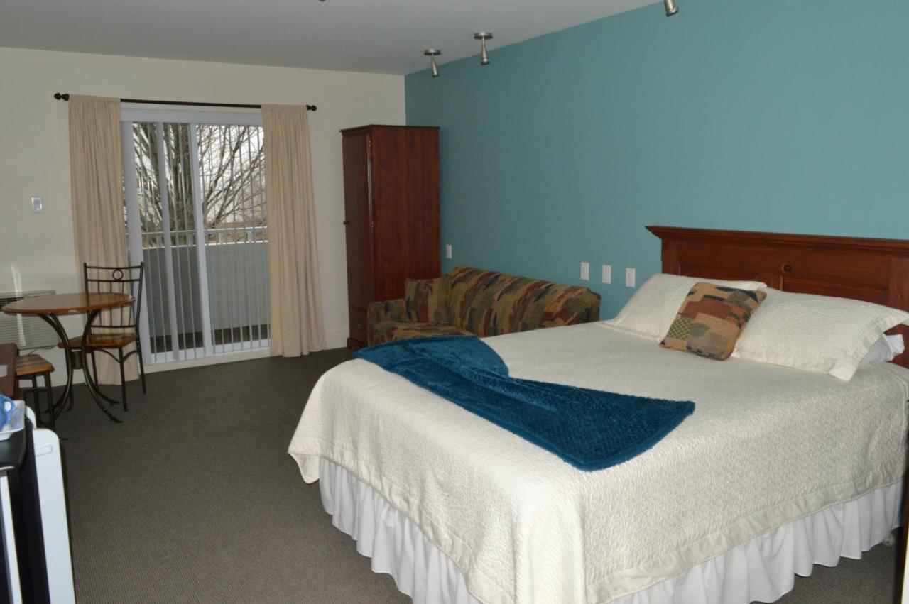 Auberge La Courtepointe Petite-Riviere-Saint-Francois Exteriör bild